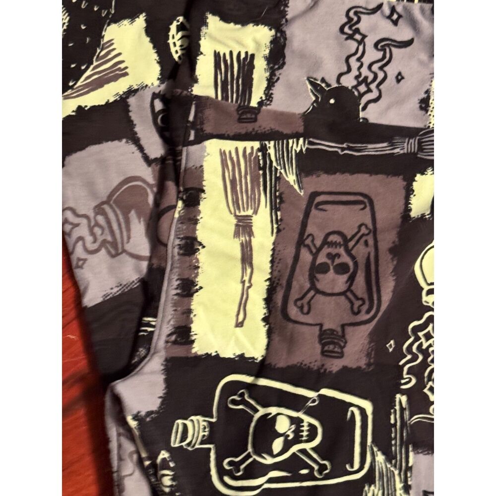 Womans Tall & Curvy LULAROE Leggings HALLOWEEN SKULL Potion T&C NEW